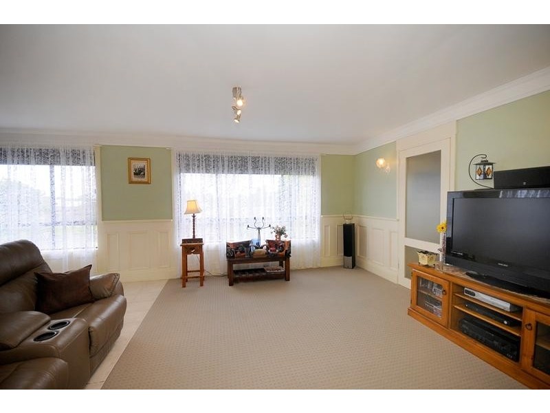 4 Claremont Drive, Leopold VIC 3224