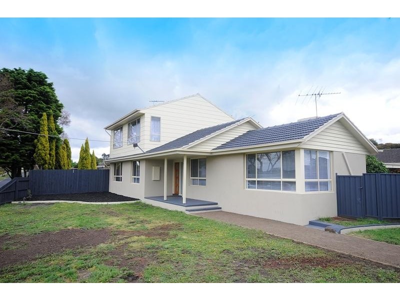 4 Claremont Drive, Leopold VIC 3224