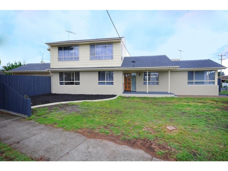 4 Claremont Drive, Leopold VIC 3224