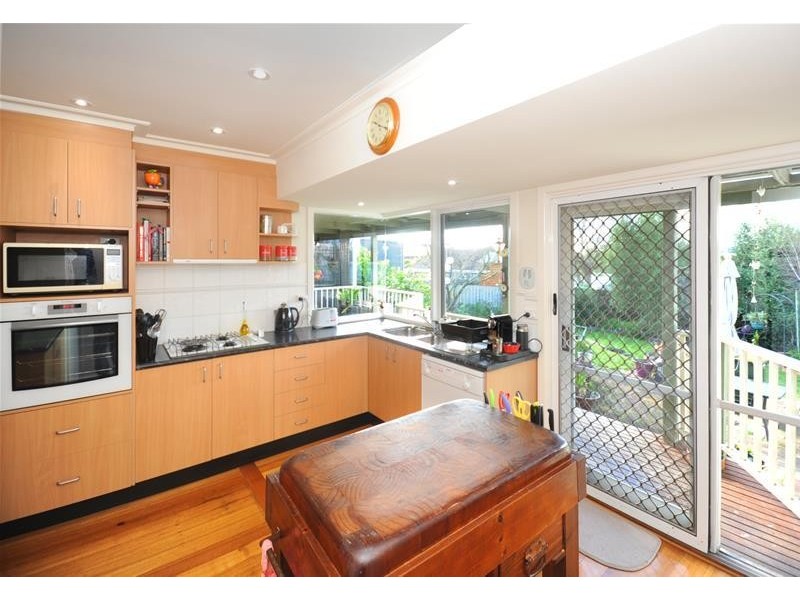 15 Anzac Avenue, Leopold VIC 3224