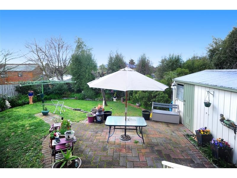 15 Anzac Avenue, Leopold VIC 3224