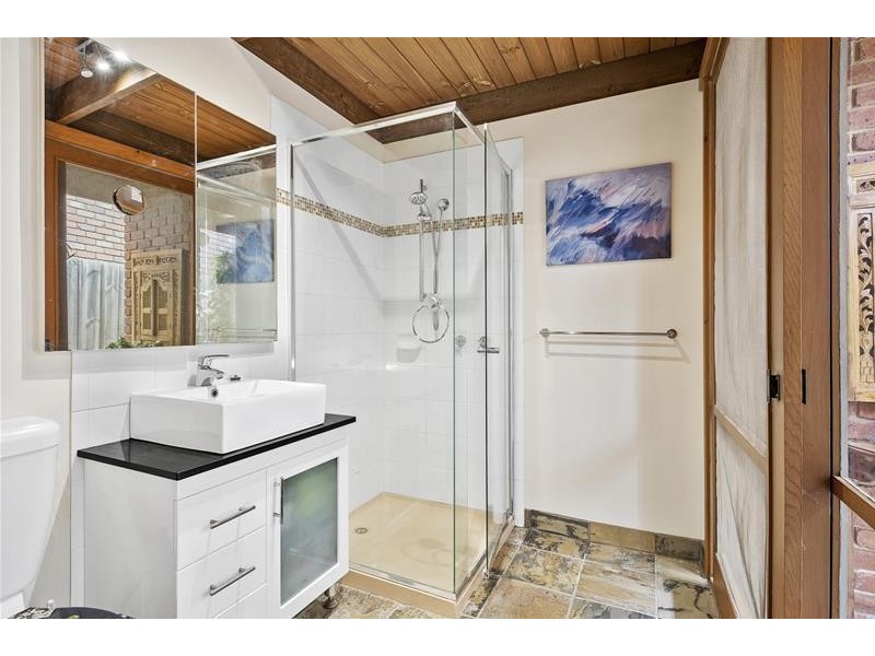 42 Darrambal Crescent, Leopold VIC 3224