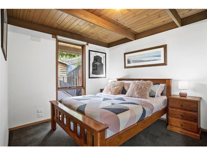 42 Darrambal Crescent, Leopold VIC 3224