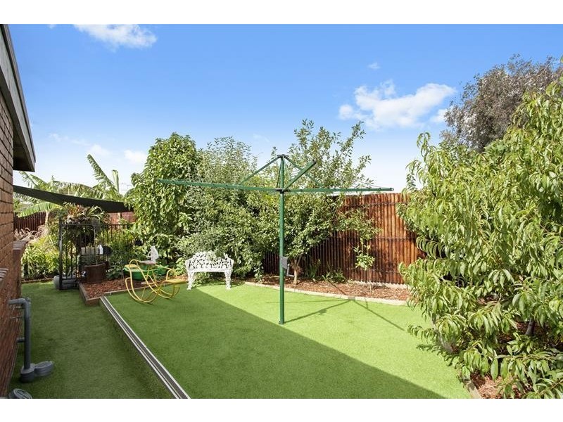 42 Darrambal Crescent, Leopold VIC 3224