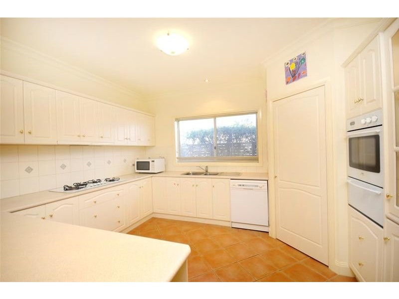 10 Canowindra Way, Leopold VIC 3224