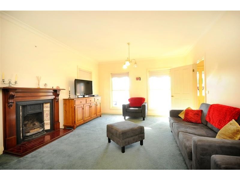 10 Canowindra Way, Leopold VIC 3224