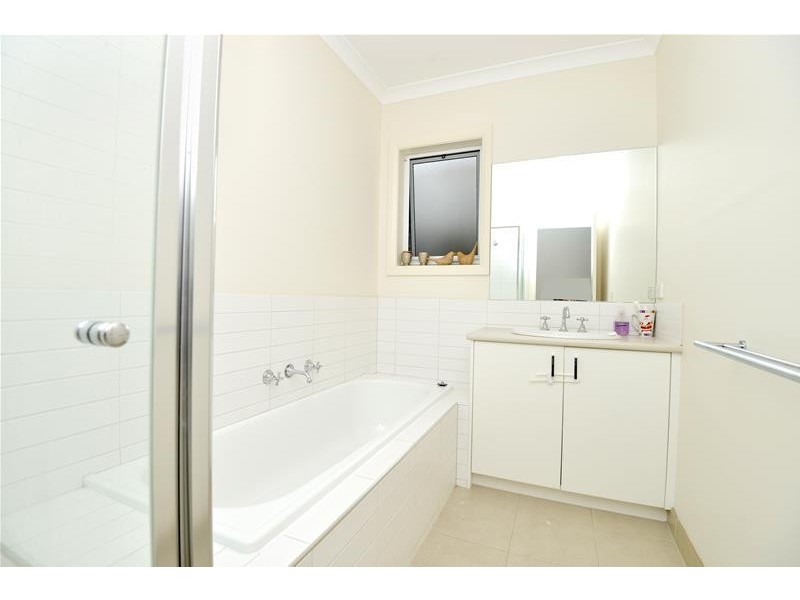 1/29 Christies Road, Leopold VIC 3224