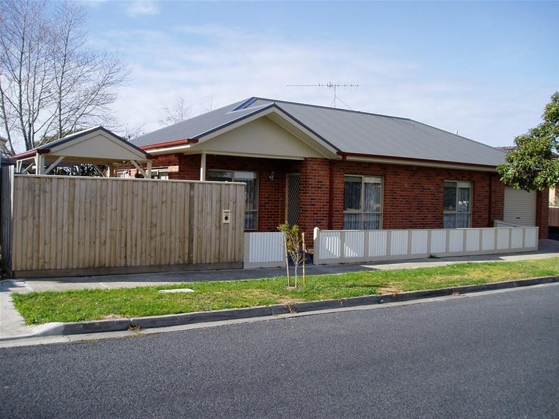 35 Meakin Street, East Geelong VIC 3219