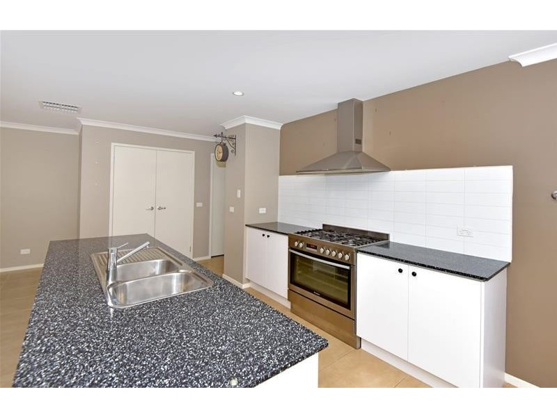 78 Estuary Boulevard, Leopold VIC 3224