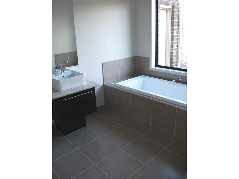 19 Pickworth Drive, Leopold VIC 3224