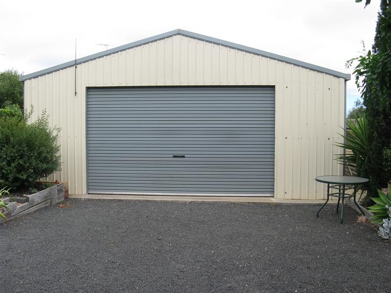 4 Baltic Place, Leopold VIC 3224