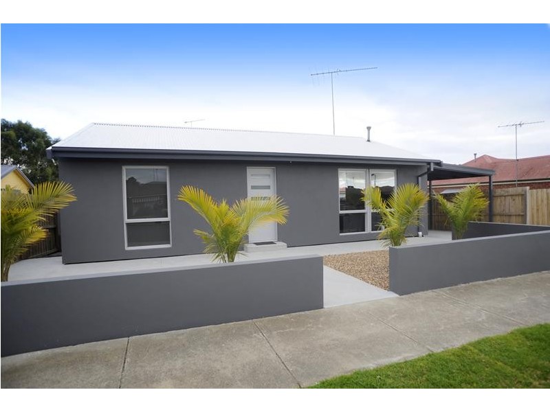 1/62 Burlington  Crescent, Leopold VIC 3224