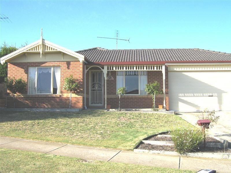 11 Burlington Crescent, Leopold VIC 3224