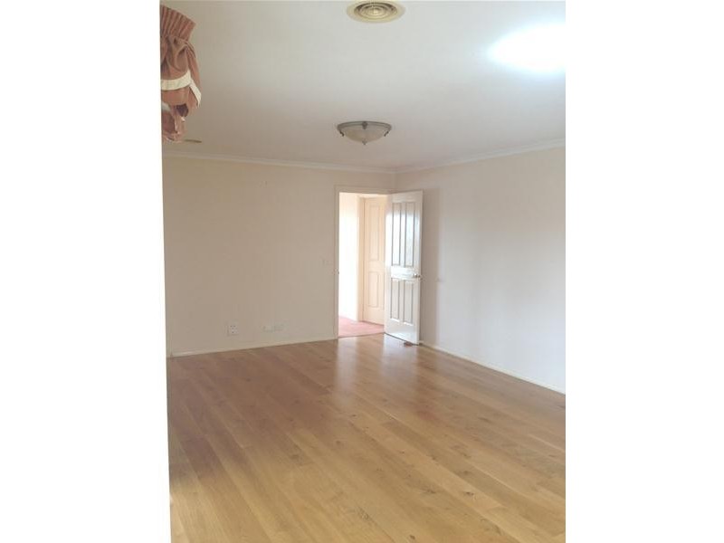 11 Burlington Crescent, Leopold VIC 3224