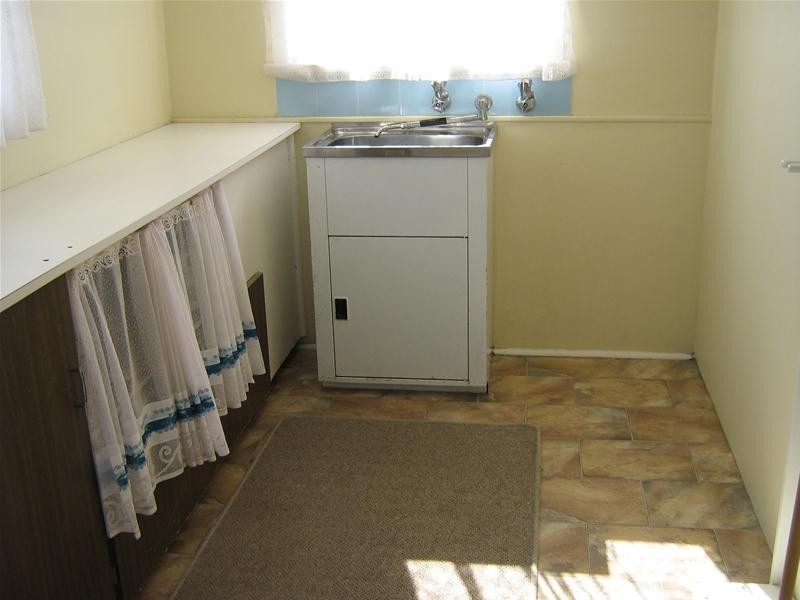 2 Rose Court, Newcomb VIC 3219