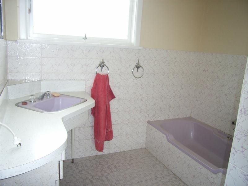 2 Rose Court, Newcomb VIC 3219