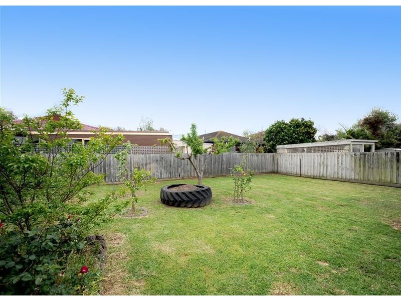 49 Simons Road, Leopold VIC 3224