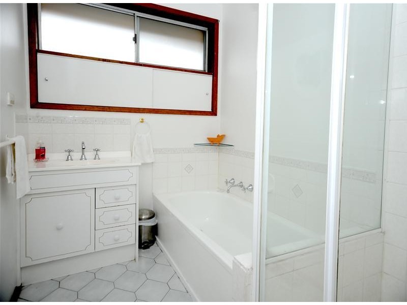 49 Simons Road, Leopold VIC 3224