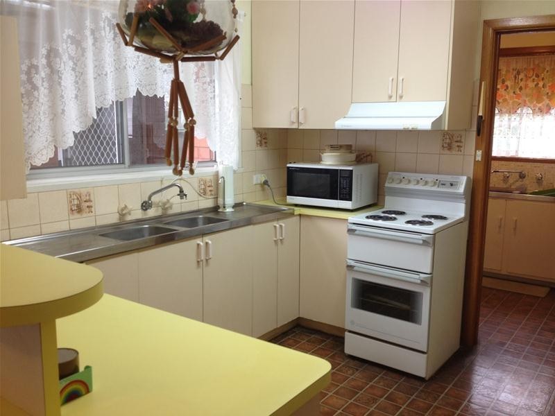 4 Simons Road, Leopold VIC 3224