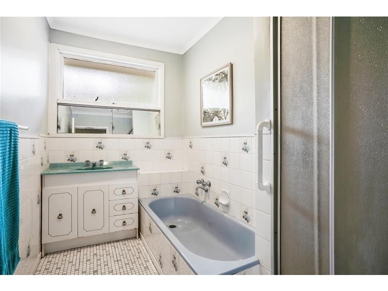 65 Simons Road, Leopold VIC 3224