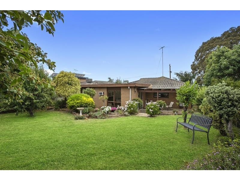 65 Simons Road, Leopold VIC 3224