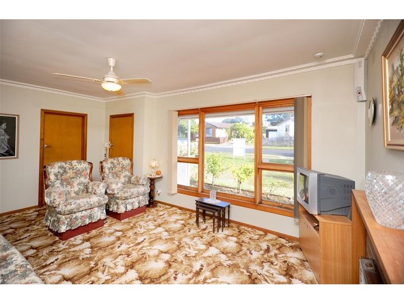 4 Harvey Avenue, Herne Hill VIC 3218