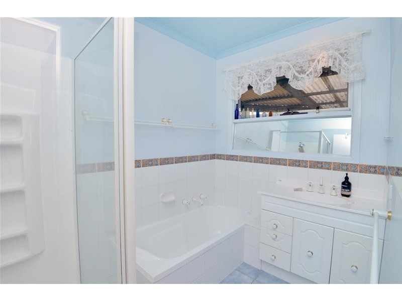 52 Simons Road, Leopold VIC 3224