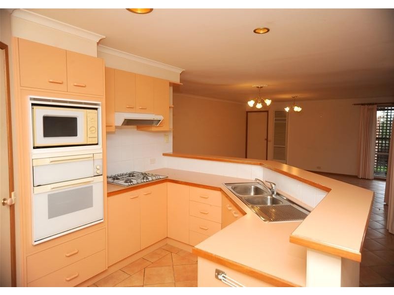 2 Glen  Court, Leopold VIC 3224