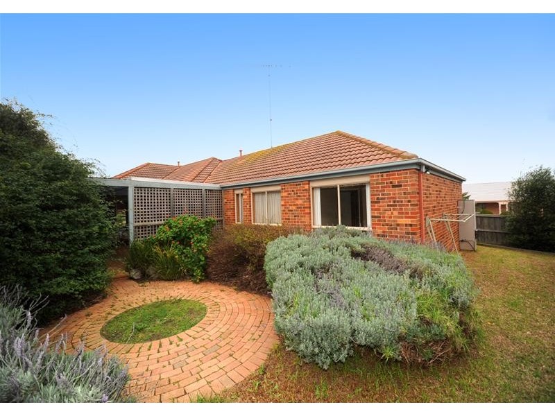 2 Glen  Court, Leopold VIC 3224