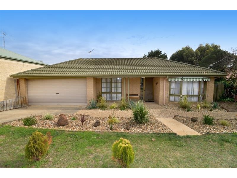 21 Woodleigh Close, Leopold VIC 3224