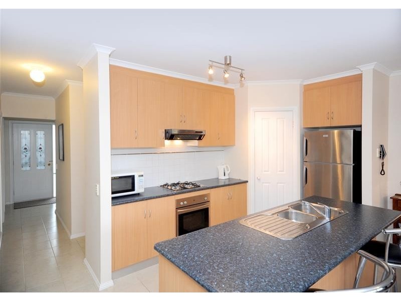 1/28 Townview Court, Leopold VIC 3224