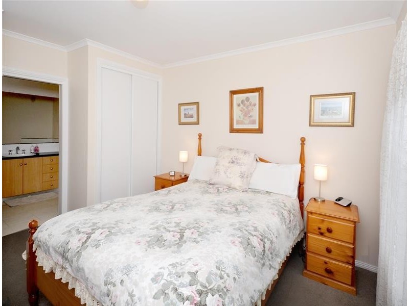 1/28 Townview Court, Leopold VIC 3224