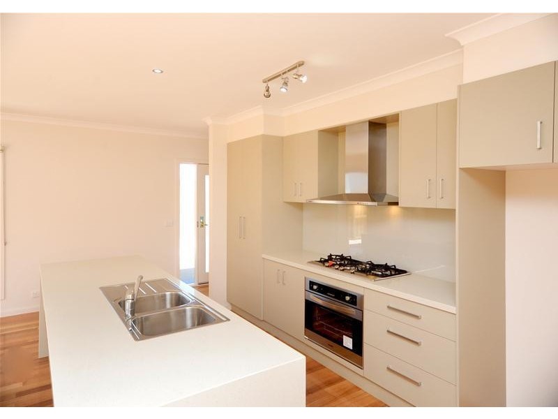 2/526 Ryrie Street, East Geelong VIC 3219