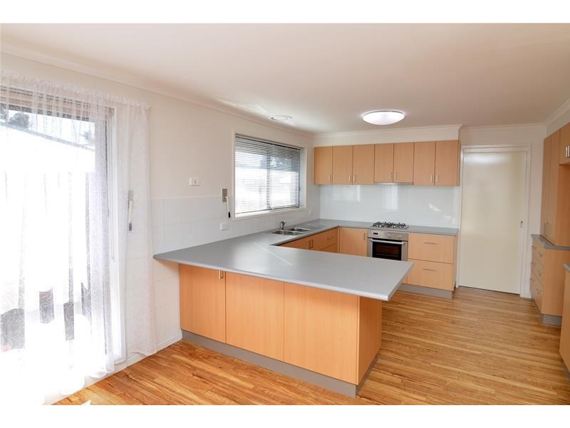 2B Alma Court, Newcomb VIC 3219