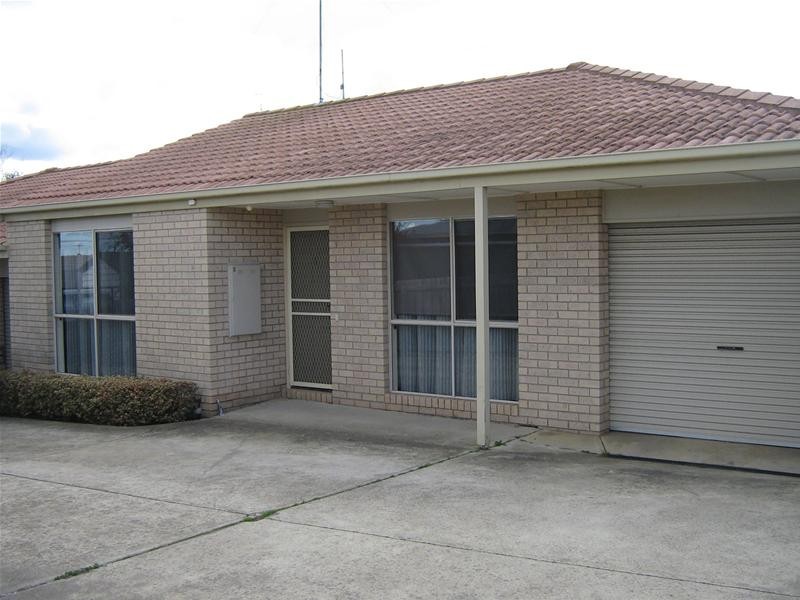 2/7 Dendle Street, Leopold VIC 3224