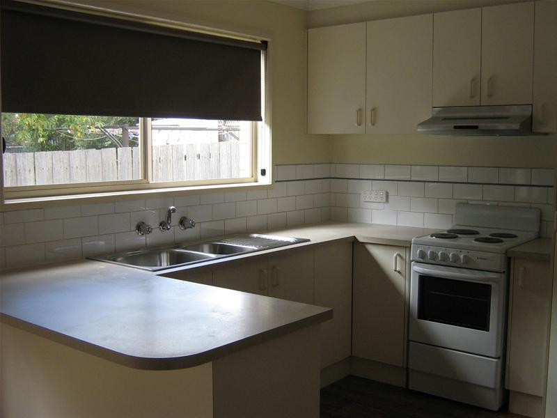 2/7 Dendle Street, Leopold VIC 3224