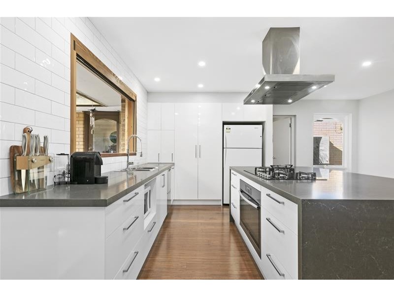 18 Clivedon Court, Leopold VIC 3224