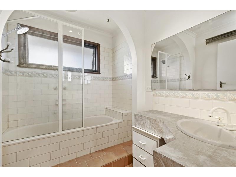 18 Clivedon Court, Leopold VIC 3224