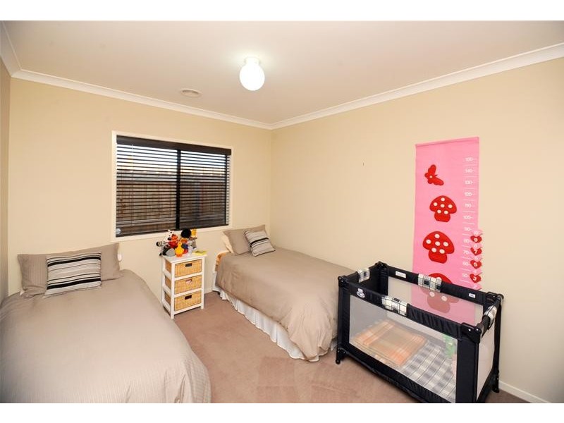 32 Pollard Drive, Leopold VIC 3224