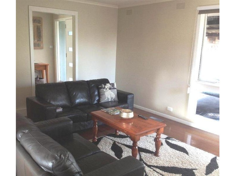 8 Claremont Drive, Leopold VIC 3224