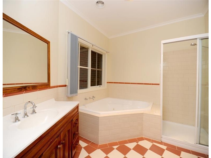 5 Wellam Court, Leopold VIC 3224