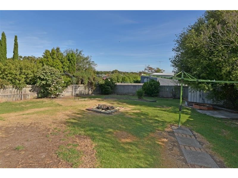 5 Kambalda Court, Leopold VIC 3224