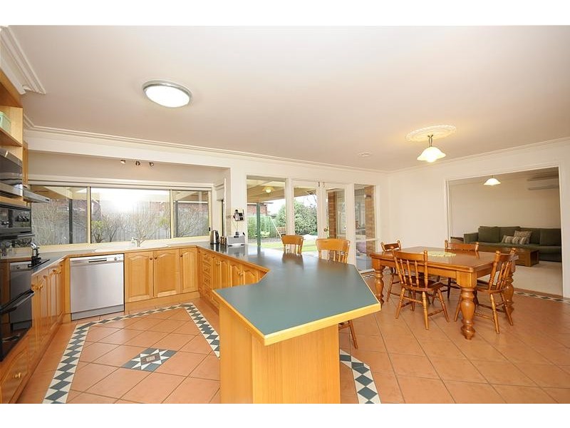 39 Balmoral Gardens, Leopold VIC 3224