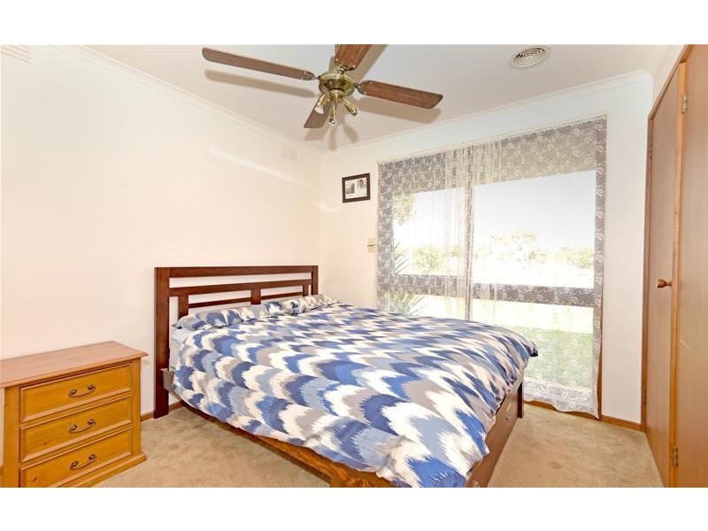 1/13 Carmichael Court, Leopold VIC 3224