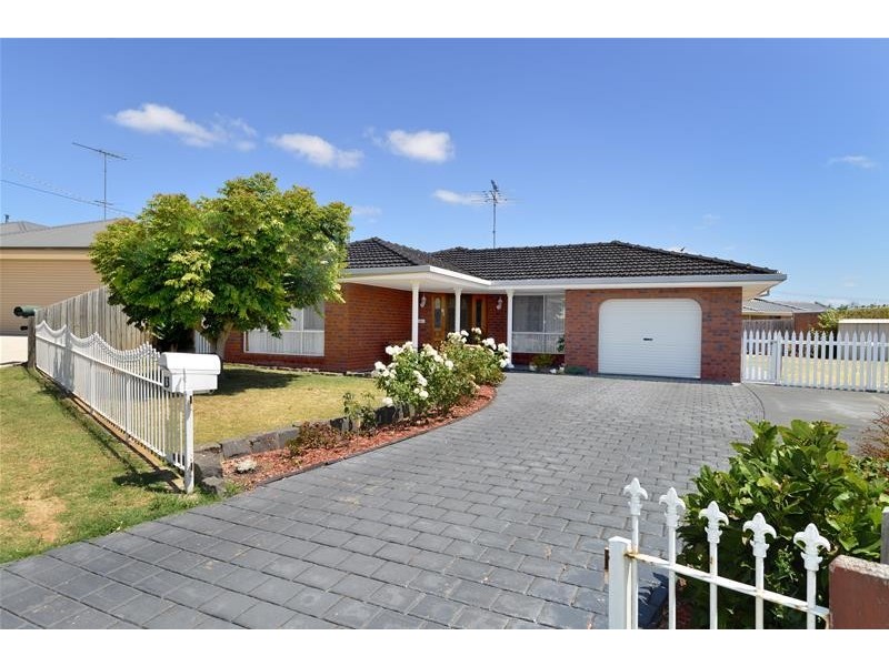 13 Heatherlea Court, Leopold VIC 3224
