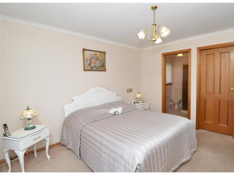 13 Heatherlea Court, Leopold VIC 3224