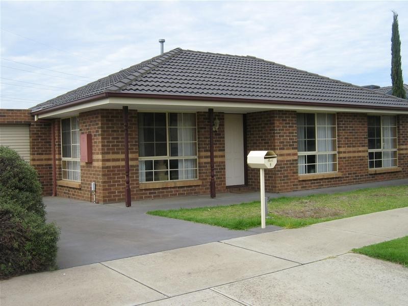 1/17 Parkwood Crescent, Highton VIC 3216