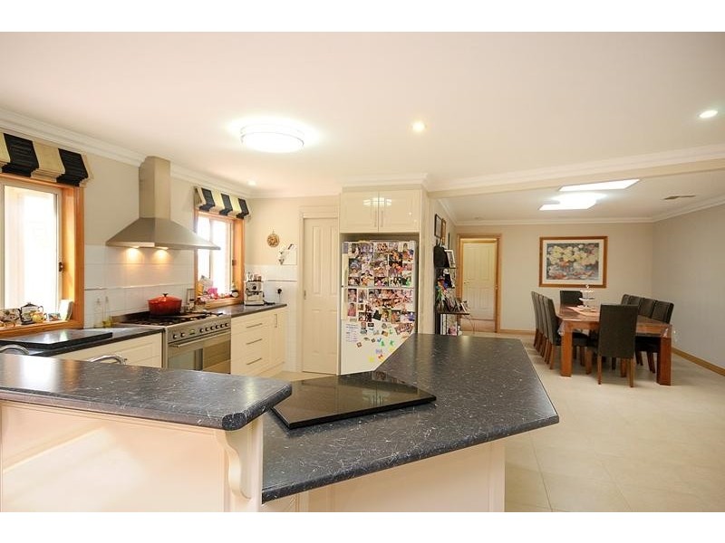 2 Morrow Crescent, Leopold VIC 3224