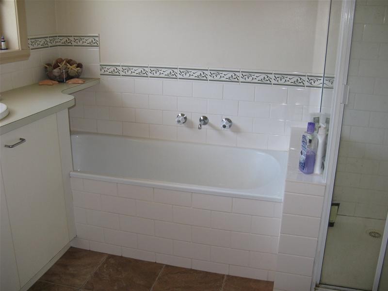 2/36 Burlington Crescent, Leopold VIC 3224