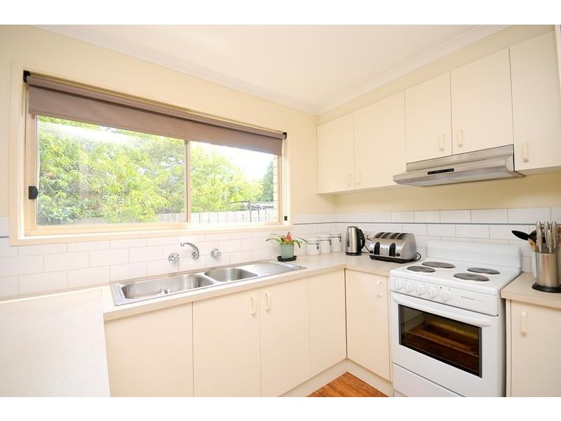 2/7 Dendle Street, Leopold VIC 3224